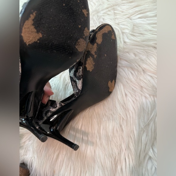 Carlos Santana roulette silver leopard heels‎ - Picture 4 of 6